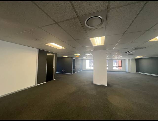 631M² OFFICE TO LET IN MELROSE ARCH